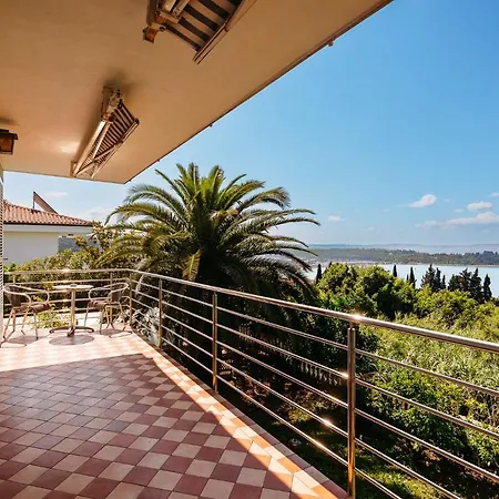 Old Road Rooms And Apartments With Pool Portorož Exterior foto