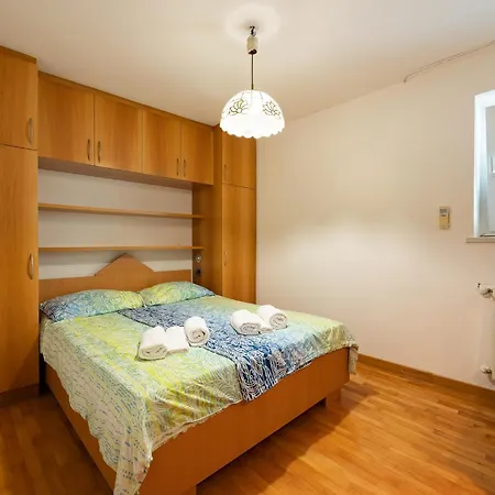 Old Road Rooms And Apartments With Pool Portorož Exterior foto