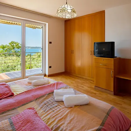 Old Road Rooms And Apartments With Pool Portorož Exterior foto