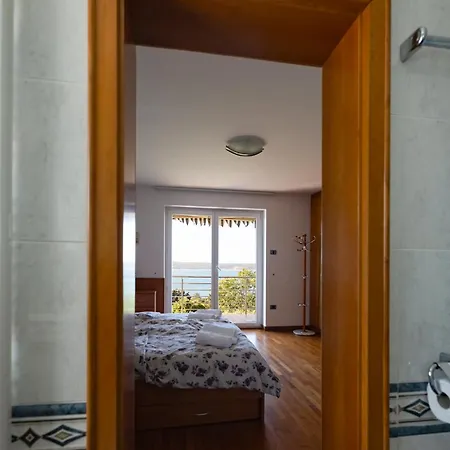 Old Road Rooms And Apartments With Pool Portorož Exterior foto
