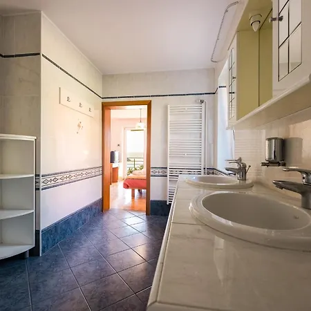Old Road Rooms And Apartments With Pool Portorož Exterior foto